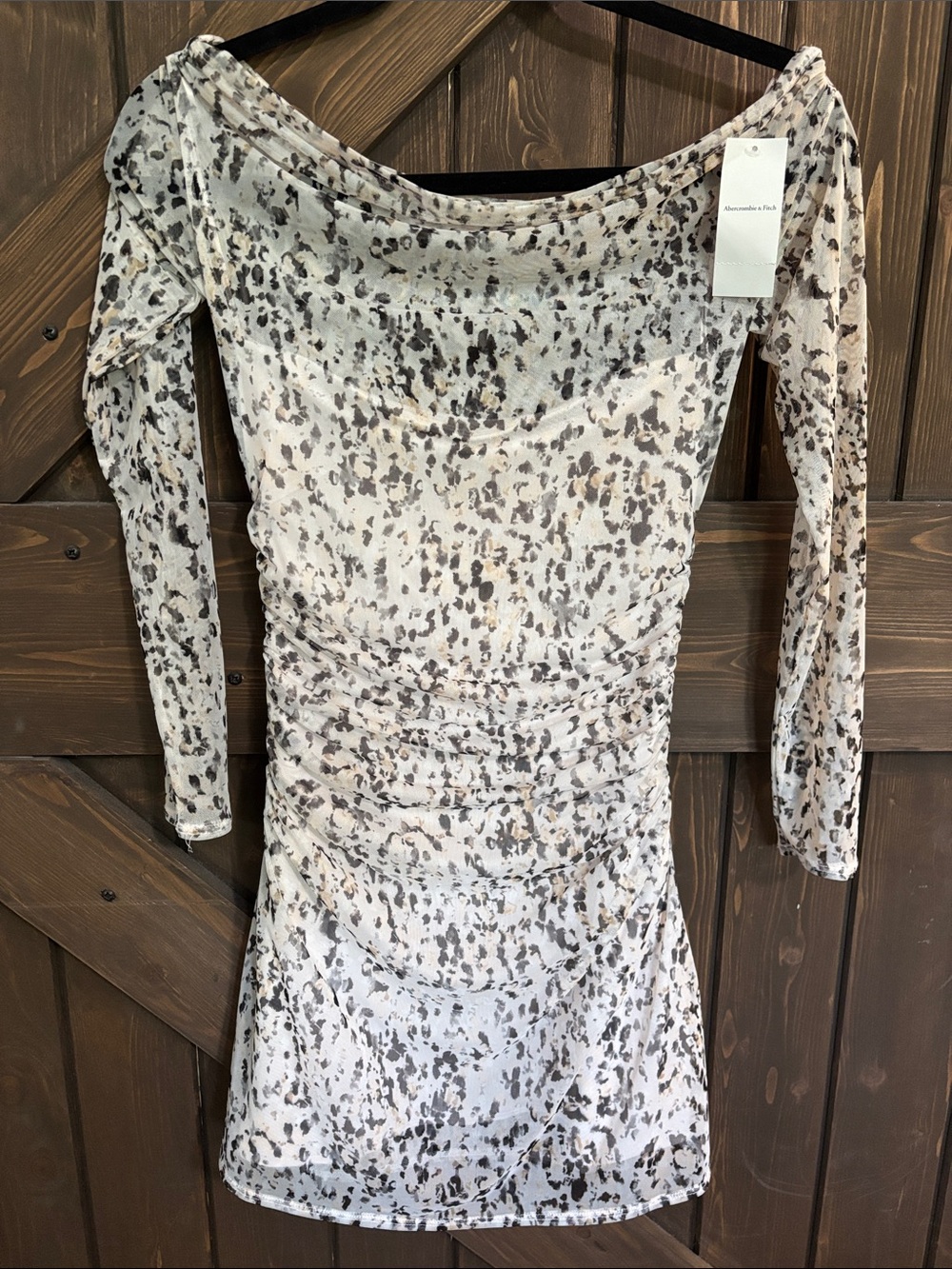 Abercrombie Off-Shoulder Mesh
Mini Dress